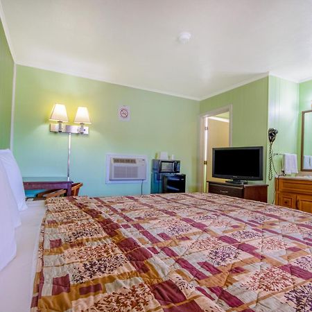 Oyo Travelier Motel Macon Eksteriør billede